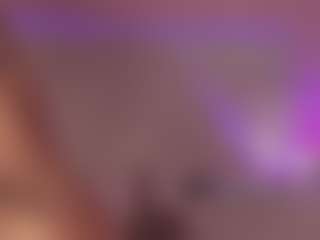 Live cam show with Sweet Veronica - Cute on fuklive.com