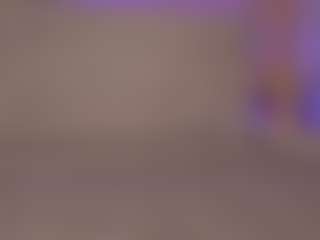 Live cam show with Sweet Veronica - Cute on Camsoda