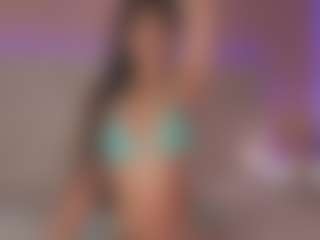 Live cam show with Sweet Veronica - Teen (18+) on hotwifechat.live