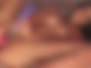 Live cam show with Sweet Veronica - Brown Eyes on Milf Play