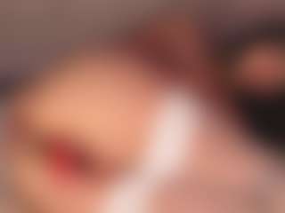 Live cam show with Sweet Veronica - Spank on sexytreat.net