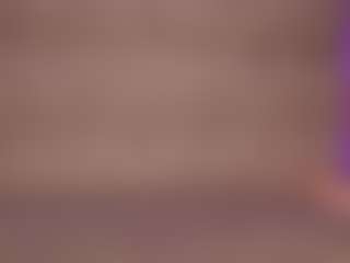 Live cam show with Sweet Veronica - Skinny MILF on iamadamtest123.com