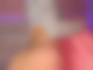 Live cam show with Sweet Veronica - Petite Young Adult on Camsoda