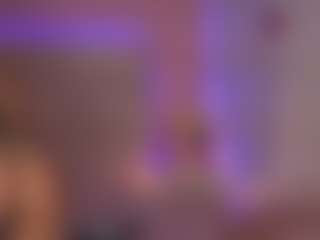 Live cam show with Sweet Veronica - Shaved Pussy Teen (18+) on CamSodaAdn