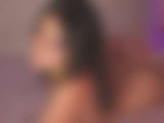 Live cam show with Sweet Veronica - Brown Eyes MILF on Hubzter Live