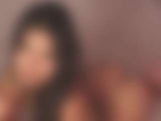 Live cam show with Sweet Veronica - Skinny on Uber Horny