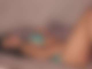 Live cam show with Sweet Veronica - Petite on Hubzter Live