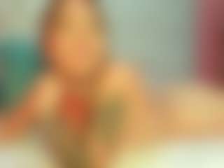 Show de cámara en vivo con Naughty Gia - Thin en Camsoda