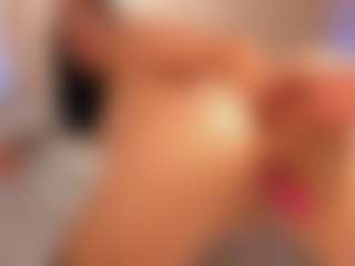 Live cam show with Kayla Rossi - Bikini on Camsoda
