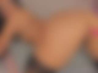 Live cam show with Kayla Rossi - Bikini on Camsoda