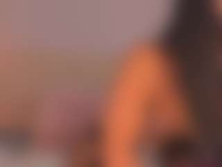 Live cam show with Kayla Rossi - Tease on Camsoda