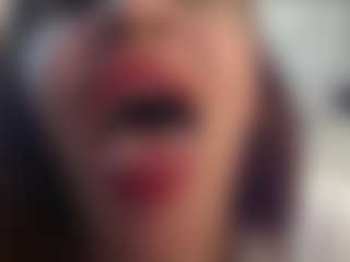 Live cam show with LizethBels - Skinny MILF on SmokeAndPoke