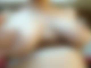 Live cam show with LizethBels - Skinny MILF on Free Soda