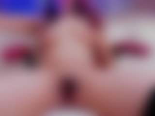 Live cam show with LizethBels - Middle Aged on CamSodaAdn