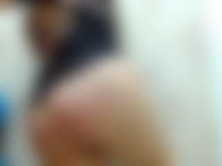 Live cam show with LizethBels - Gamer Mature on Chatstar