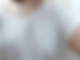 Live cam show with LizethBels - Curvy Middle Aged on camgirlchat.live