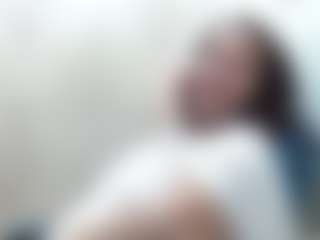 Live cam show with LizethBels - Middle Aged on sexytreat.net