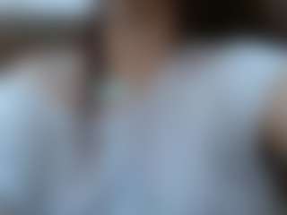 Live cam show with LizethBels - Office on madthumbs