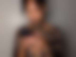 TrinityTeighlour's Live Sex Cam Show