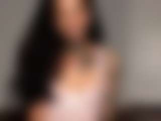 Live cam show with TrinityTeighlour - Blowjob on TeamSkeetLive