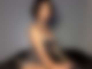 TrinityTeighlour's Live Sex Cam Show