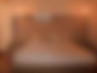 Live cam show with AlyssaDean - Nipple Piercings on livesuperchat.net
