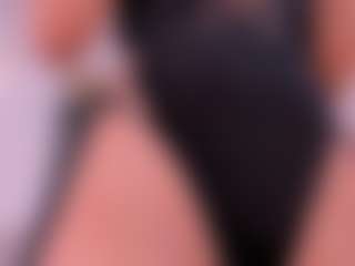 Live cam show with AlyssaDean - Student on Camsoda