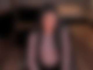 Live cam show with AlyssaDean - Petite on Camsoda