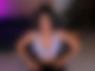 Live cam show with AlyssaDean - Petite on Camsoda