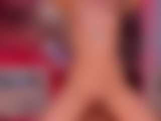 Live cam show with AlyssaDean - College on Camsoda
