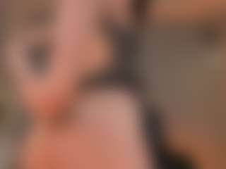 Live cam show with AlyssaDean - Solo on https://playwithruby.com