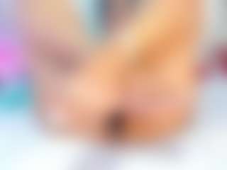 Live cam show with ELETTRA - Ride Torso on StripNow