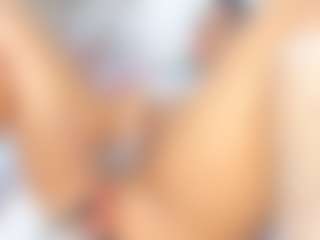 Live cam show with Elettra - Ebony on livesuperchat.net | colombia