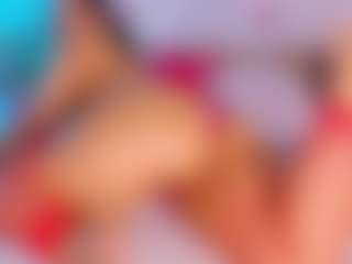 Live cam show with Elettra - Ebony on live18s.com | colombia