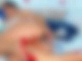 Live cam show with Elettra - Ebony on TeamSkeetLive | colombia