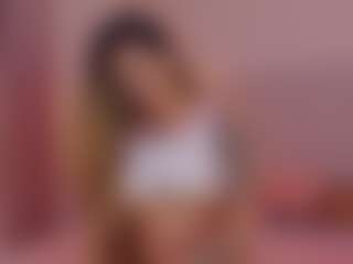CrystalW's Live Sex Cam Show