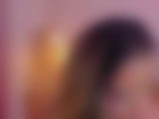 CrystalW's Live Sex Cam Show