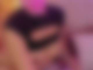 CrystalW's Live Sex Cam Show