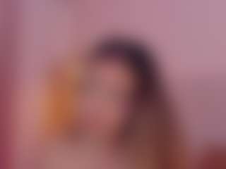CrystalW's Live Sex Cam Show