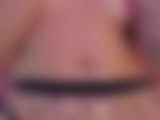CrystalW's Live Sex Cam Show