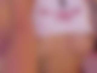 CrystalW's Live Sex Cam Show