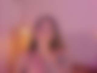 Live cam show with CrystalW - Blonde Hair on SmokeAndPoke