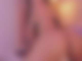 Live cam show with CrystalW - Tease on Hubzter Live