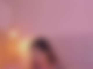 Live cam show with CrystalW - Athletic Latina on CSO-WL