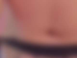CrystalW's Live Sex Cam Show