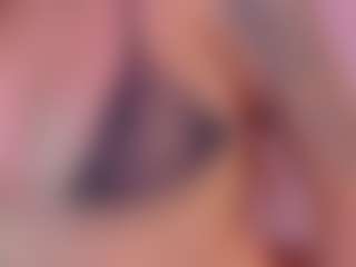 Live cam show with CrystalW - Athletic BBW on Ass Tok