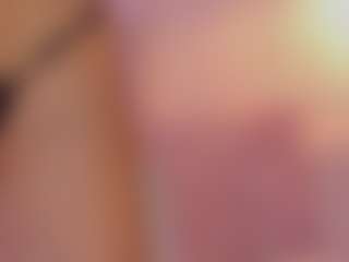CrystalW's Live Sex Cam Show