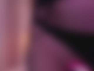 CrystalW's Live Sex Cam Show