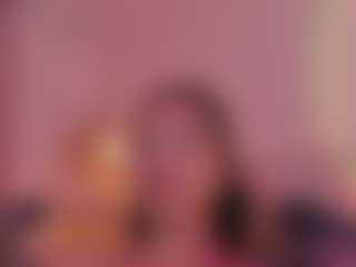 CrystalW's Live Sex Cam Show
