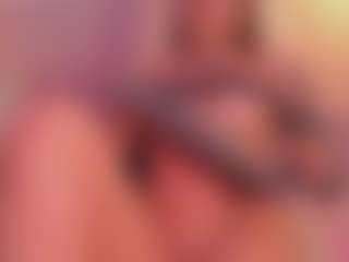 CrystalW's Live Sex Cam Show
